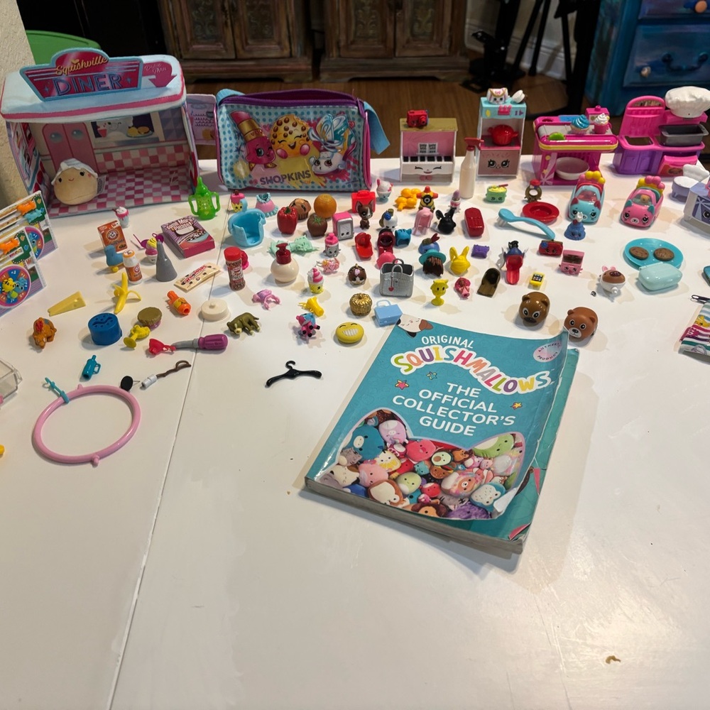 Shopkins & Squishmallows Assorted Collection Play Bundle